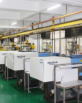 Ordinary-injection-molding-workshop1