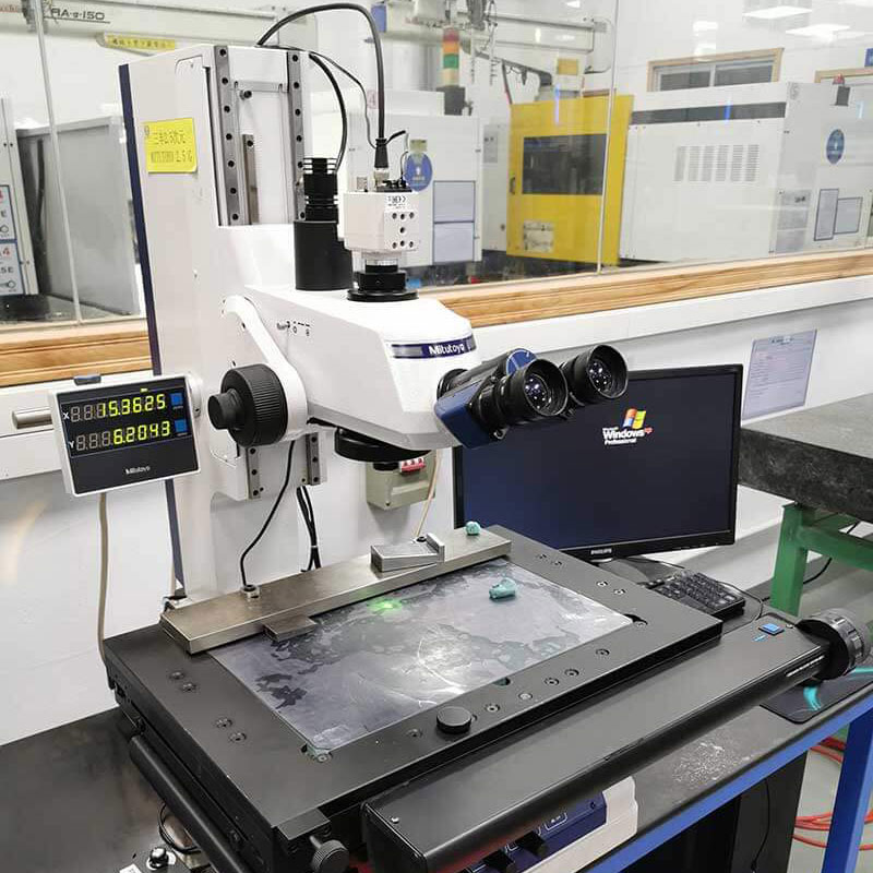 Projector-–-Optical-Scope-Machine